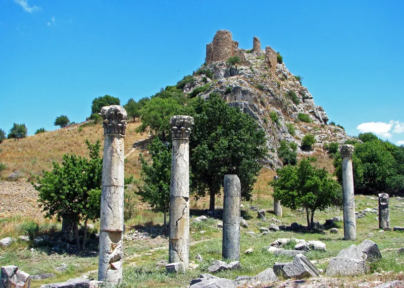 Castabala — een antieke stad en heiligdom van Perasia in Osmaniye