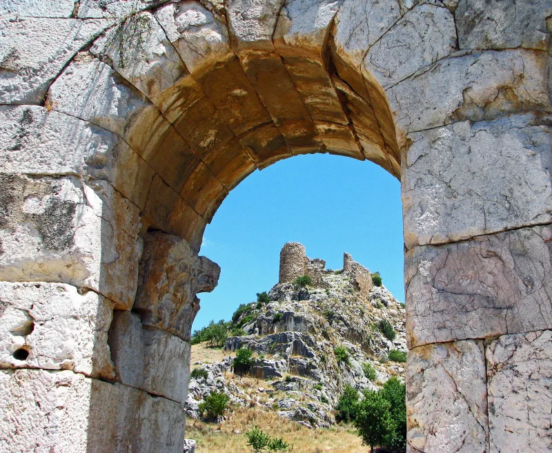 Castabala — een antieke stad en heiligdom van Perasia in Osmaniye