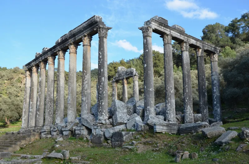Euromus (Eurom) — de tempel van Zeus Lepsinus bij Milas