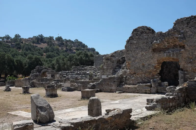 Iasos — een haven in Caria en roze marmer aan de baai van Güllük