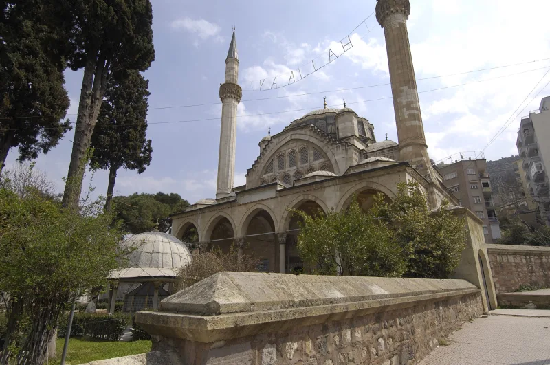 De Muradiye-moskee (Edirne) — tegels uit de 15e eeuw van Murad II