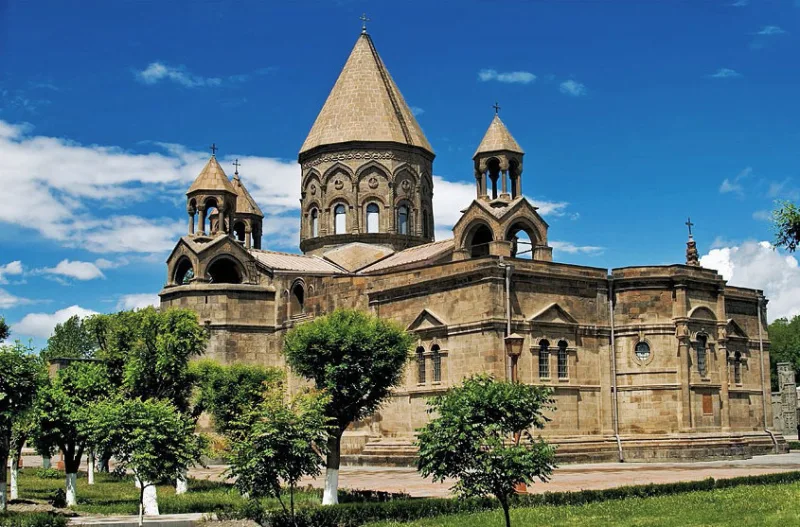 De basiliek van Tekor — een gids voor de 5e-eeuwse Armeense kerk in Kars