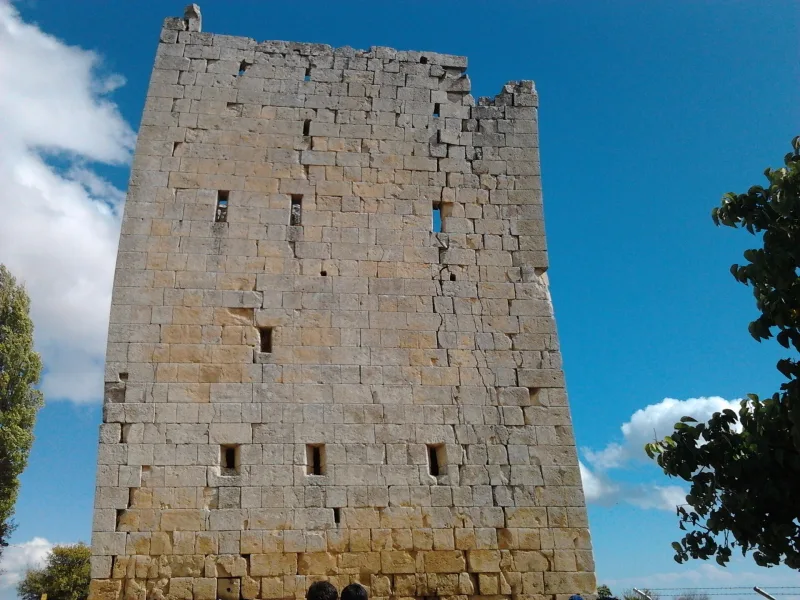 Uzuncaburç (Diokaisareia) — świątynia Zeusa Olba w Mersin