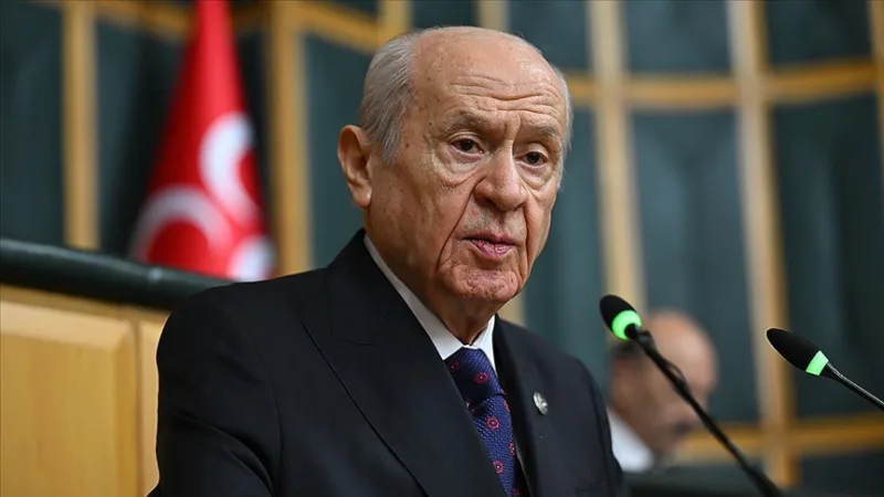 Bahçeli: Tie, kurie siekia sužlugdyti Turkijos be teroro tikslą, yra turkų tautos priešai arba kolaborantai.