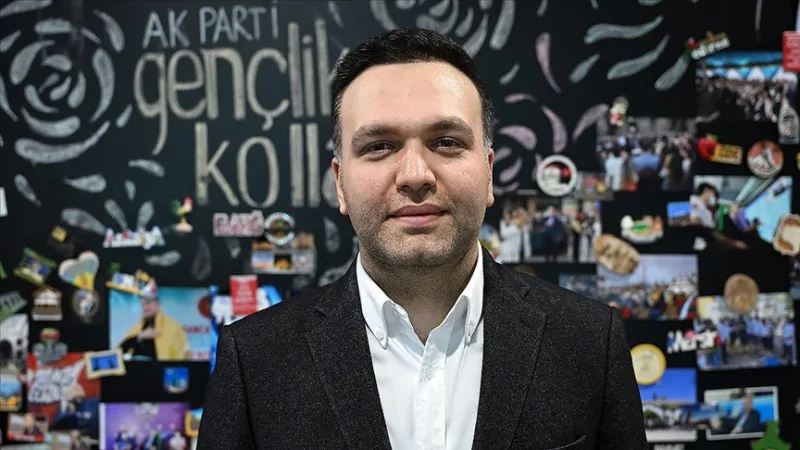 AK partijos jaunimo skyriaus pirmininkas İbiş atsako į CHP Başarır kaltinimus dėl 