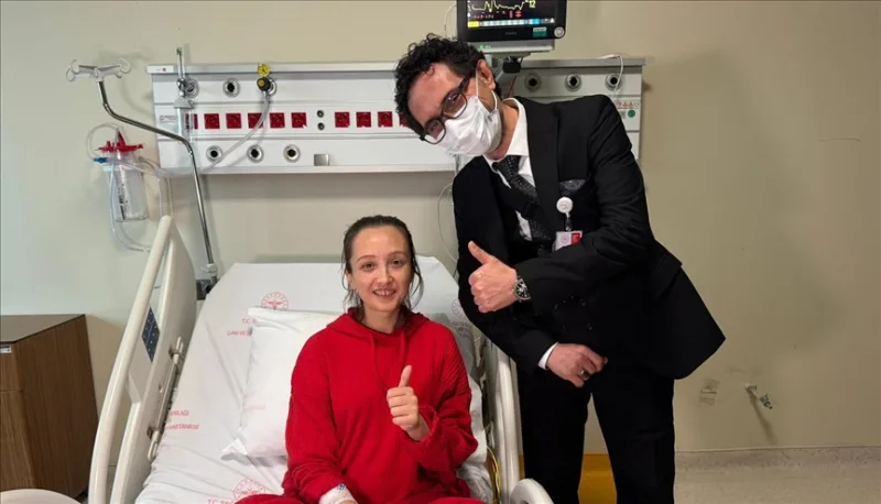 Ayyıldız, kuris laikėsi su dirbtine širdimi, dabar skatina pacientus