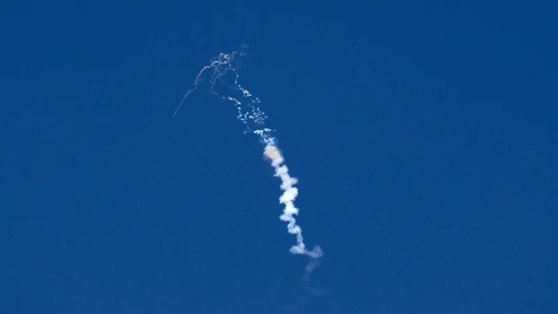 Buvo pranešta, kad Irake esantis žvalgybos tarnybos pastatas buvo užpultas dronu