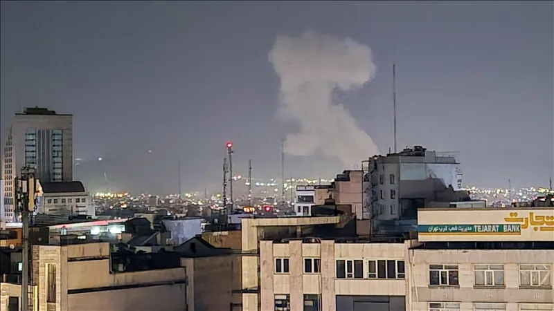 Izraelio spauda: JAV informavo Izraelį, kad puolimai prieš Iraną truks ilgiau nei tikėtasi