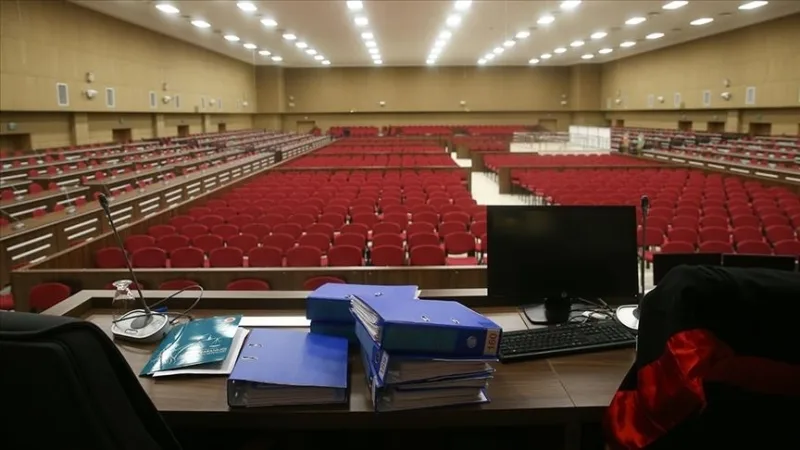 Vyšetrovanie týkajúce sa nahrávania obrazového záznamu počas pojednávania v prípade „zločineckej organizácie zameranej na dosiahnutie osobného prospechu Imamoğlua“