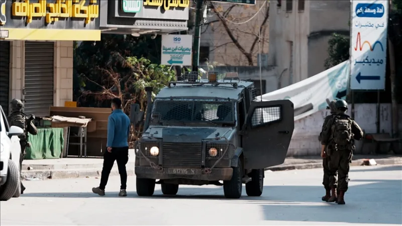 Several Palestinians were injured in an attack by Israelis who have occupied Palestinian lands in Tubas