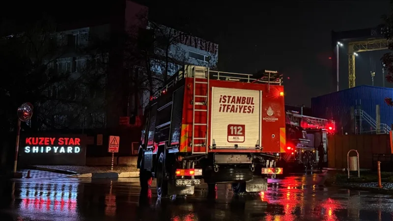 V Tuzle prebieha zásah pri požiari na lodi na prepravu suchého nákladu