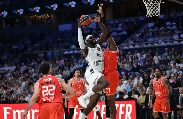 Real Madrid besiegte Hapoel IBI Tel Aviv und zog damit in das Final Four der Basketball-Euroleague ein