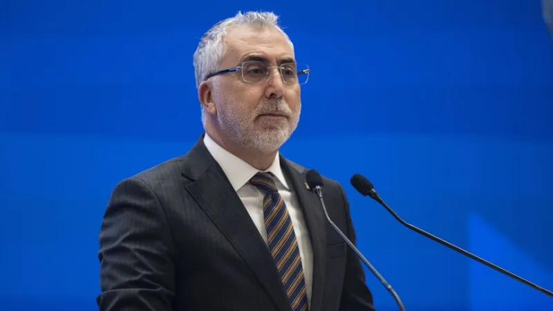 Çalışma ve Sosyal Güvenlik Bakanı şıkhan: Çalışan annelerimizin yanında olmaya devam edeceğiz