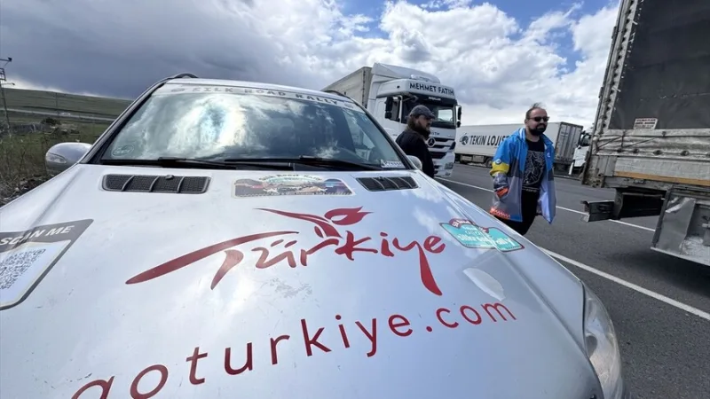Doğu-Batı Dostluk ve İpek Yolu Rallisi ekibi Ardahan'dan Gürcistan'a geçti