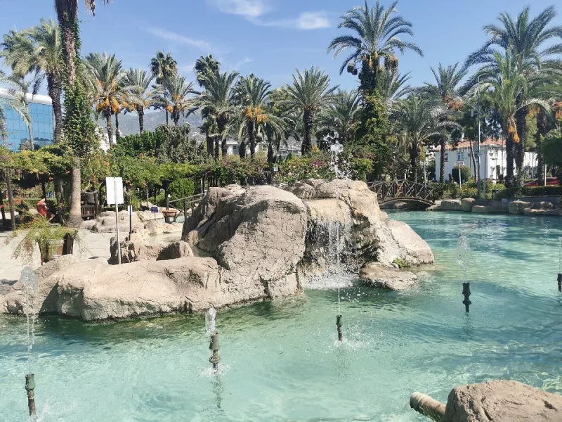 The Cat Park in Alanya—a cozy spot with hundreds of cats right in the heart of the city